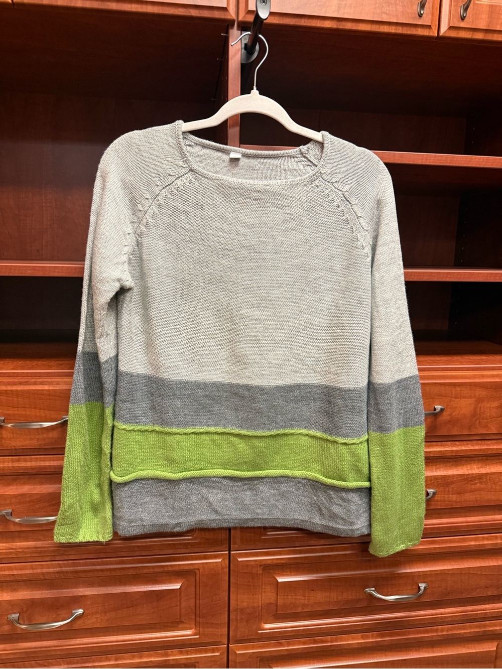 Gray & Green Crewneck Sweater (unknown brand)